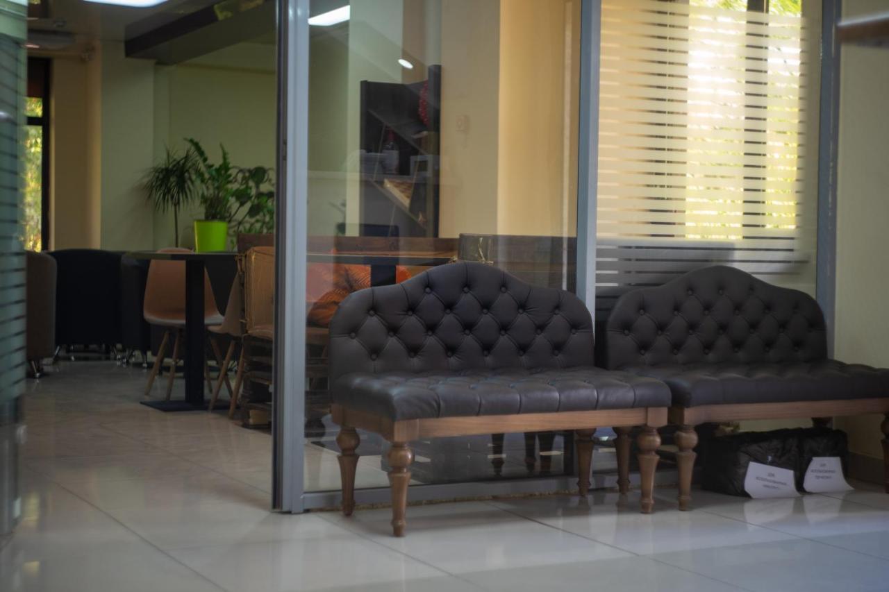7 Days Hotel Almaty Ngoại thất bức ảnh
