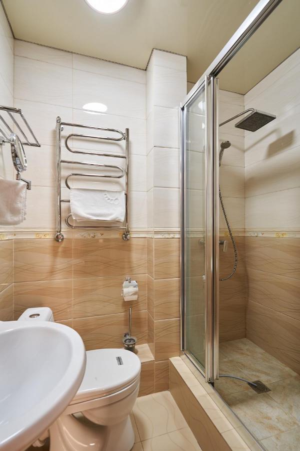 7 Days Hotel Almaty Ngoại thất bức ảnh